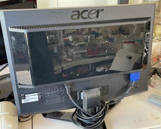 #2 Acer 22in LCD Computer Monitor P224W