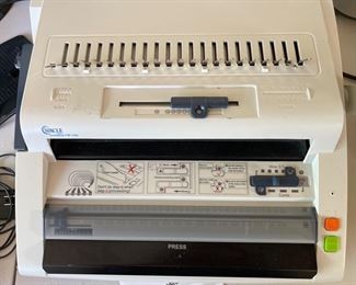 Sircle SircleBind CW-150e Electric Binding Machine 8x16x16in HxWxD