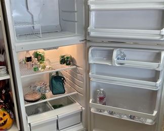 Amana 14TFA Garage Refrigerator 63x28x30in HxWxD