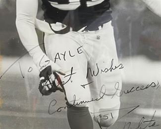 *Signed* Buffalo Bills David White Photo 18x16in