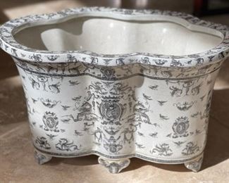 Large JUWC 1887 United Wilson Porcelain Pot Pottery 12x19x14in HxWxD