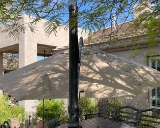Cantilever Patio Umbrella 10 foot diameter