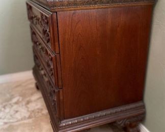 2pc Pulaski 3-Drawer Nightstands PAIR 30x32x18in HxWxD