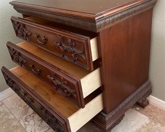 2pc Pulaski 3-Drawer Nightstands PAIR 30x32x18in HxWxD