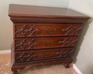 2pc Pulaski 3-Drawer Nightstands PAIR 30x32x18in HxWxD
