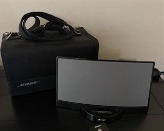 Bose Sound Dock Series 1 Digital Music iPod Sound Dock black 12in X 7in.