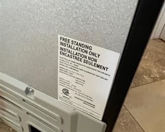 Frigidaire 4.6 Cu Ft Beverage Center model FFBC46F5LS 21.5in. X 24.5in. X 34in tall