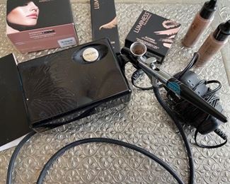 Luminess Air Icon Pro Airbrush System with extras N/A