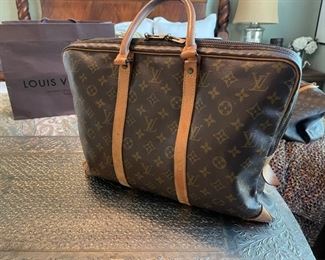 LOUIS VUITTON Porte-Documents Voyage Monogram Briefcase Damage At Zipper As/IS 16 x 4 x 12