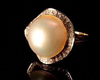 Vintage 14K Yellow Gold Mabe Pearl and Diamond Ring 15mm Pearl size 7