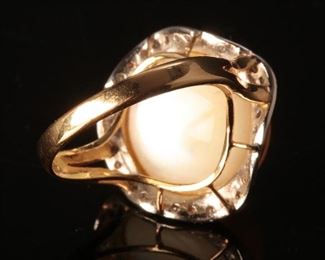 Vintage 14K Yellow Gold Mabe Pearl and Diamond Ring 15mm Pearl size 7