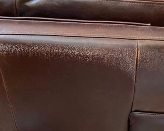 Moroni Grandeur Italian Leather Sofa	36x86.5x44in	HxWxD
