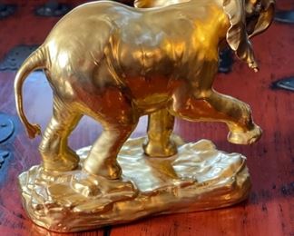 Boehm Limited Gem & Gold 400 Porcelain Elephant Diamond Eyes	8x10x5in	HxWxD
