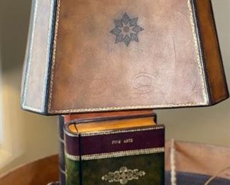 Maitland-Smith Stacked Books Lamp SINGLE	27x15x15in	HxWxD
