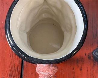 Lg Royal Doulton Beefeater Toby Mug D6206	7x5.75x6.5in	HxWxD
