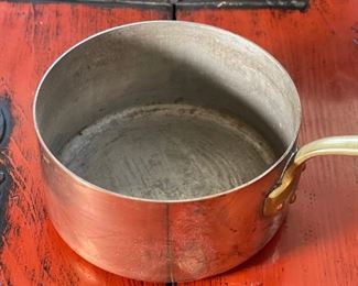 Vintage Copper Tinned 6.5in Saucepan Made in France Pot	3.25x6.5x12.5in<BR>Dia: 6.5in	
