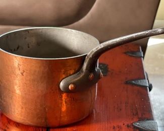 Vintage Copper Tinned 8in Saucepan Made in France Pot	5.75x8x15in <BR>Dia: 8in	
