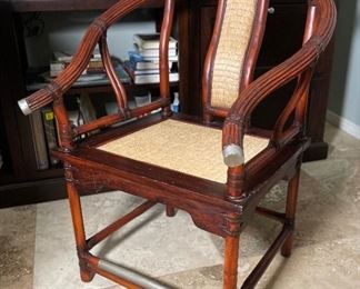 Asian Style Rattan Horseshoe Chair	76x28x28in	
