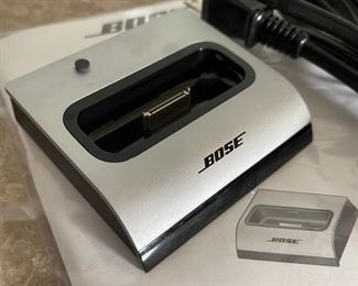 Bose 30 pin Adapter for Wave Radio		
