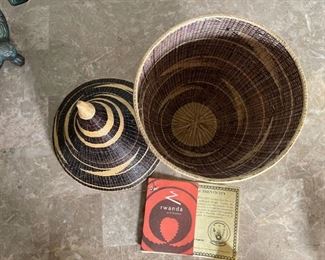 Rwanda Path to Peace Basket Genocide Survivor	13.5in H x 6.5in Diameter	
