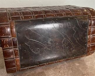 Maitland-Smith Stone Tile Chest Box	10.25x15.5x9in D	HxWxD
