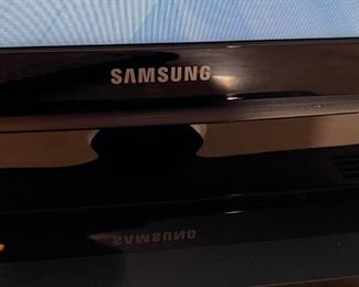 Samsung 24IN HD SMART TV UN24M4500AF	15x22x6.5in	HxWxD
