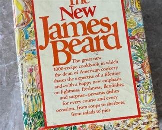 *Signed* James Beard The New James Beard 1st Edition Book	9.5x6.75in	
