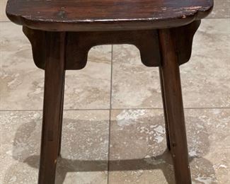 Rustic Stool	20.5x18x8.5	HxWxD
