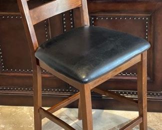 4pc Whalen Furniture Counter Height Chairs Stools Villa Roma	40x18x17in seat: 25in	
