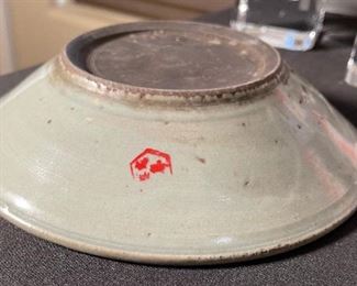 Antique Ming Dynasty Chinese Dish/Bowl SWATOW POTTERY	2in H x 8.5in Diameter	
