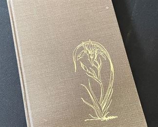 *Signed* Private Collection 1st Edition Cook Book Junior League of Palo Alto	9.5x6.5in	
