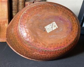 Hand Hammered Copper Basket	13x12x9in	
