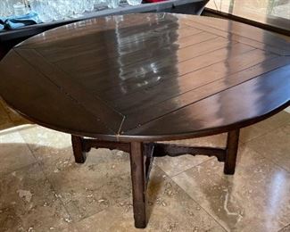 Drop leaf table		

