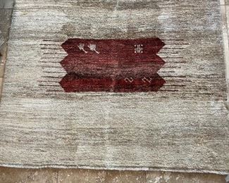 Heavy Wool Hand Knotted Moroccan Rug	95x67in	
