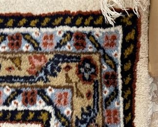 Hand Knotted Persian Rug	105 X 72in	
