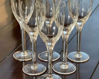 6pc Lalique France Angel Champagne Flutes Wine Glasses ANGE	8in H x 2.75in diameter at top	

