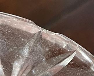 AS-IS Waterford Crystal Castlemaine Honey Jar	5.5in H x 3in diameter	
