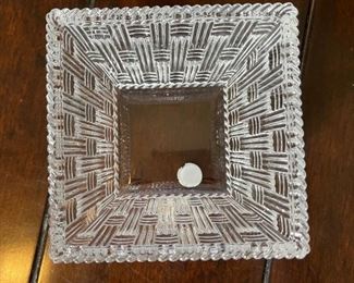 Tiffany & Co Crystal Glass Square Candy Dish Basket Weave	2x4.25x4.25in	HxWxD
