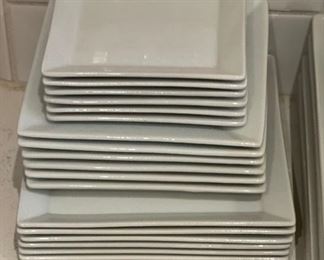 18 pc Square Plate set		
