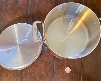 Lg All-Clad Copper Tinned Pot w/ Lid	5inx8.25x11.25in	HxWxD
