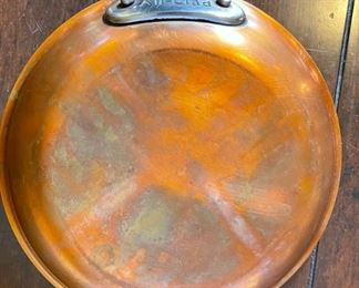 Sm All-Clad Copper Tined Pan	1.4x8.5x14.5in	HxWxD
