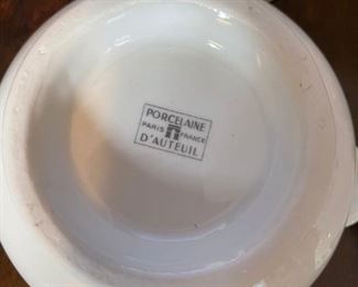 5pc D'Auteuil France Bowls	2.75x5.5x6.5in	HxWxD
