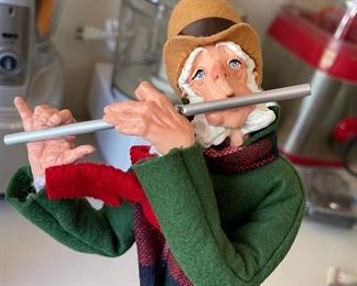 Simpich Character Dolls Christmas Caroler Green JAcket	14in H	
