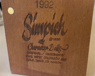 Simpich Character Dolls Christmas Caroler Green JAcket	14in H	
