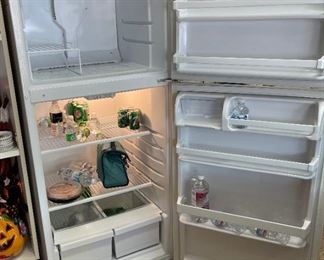 Amana 14TFA Garage Refrigerator	63x28x30in	HxWxD
