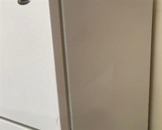 Amana 14TFA Garage Refrigerator	63x28x30in	HxWxD
