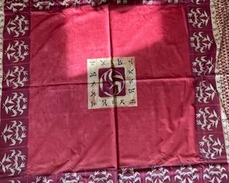 Christofle Paris table Linen	72x72in	
