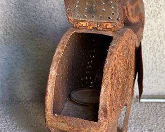 Rustic Metal Elephant	8 x 4 x 11	HxWxD
