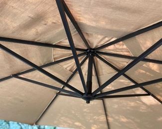 Cantilever Patio Umbrella	10 foot diameter	
