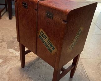 Dr Livingstone I Presume Suitcase Cabinet/Table	27 x 18 x 12	HxWxD
